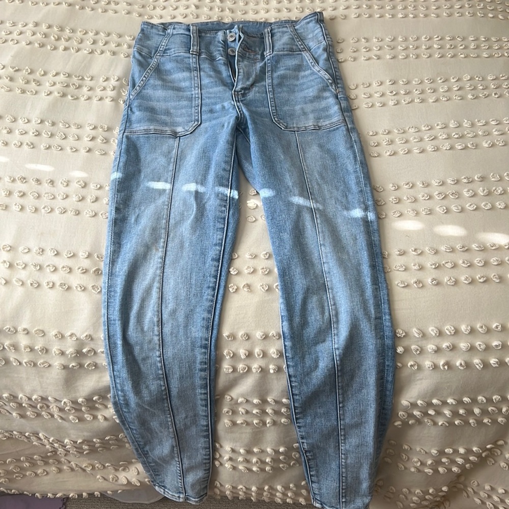 cute skinny light washed jeans